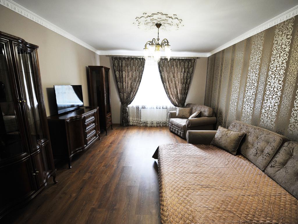 Apartment On Knyagini Olga Street Λβιβ Εξωτερικό φωτογραφία
